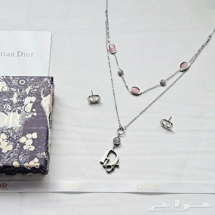 Necklace and ring63008291963651113