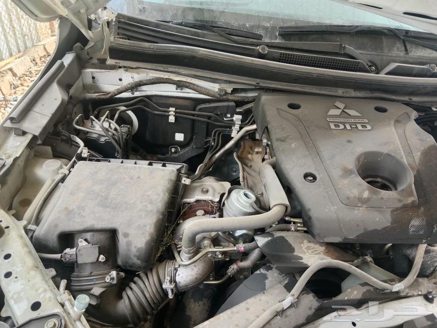 Mitsubishi L200 2023 model, damaged, for parts63366922474497113