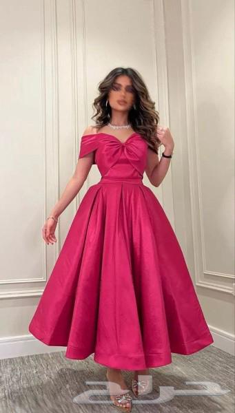 I bought it for 190 for my sister's wedding and wore it for 5 hours and I sell it for 120 size m630082333912341113