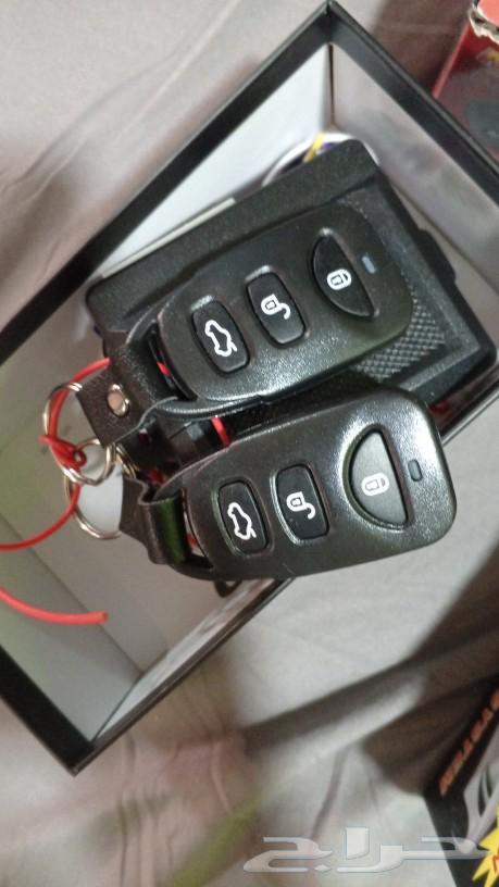 The Ultra remote is similar to the original.633702623877131117