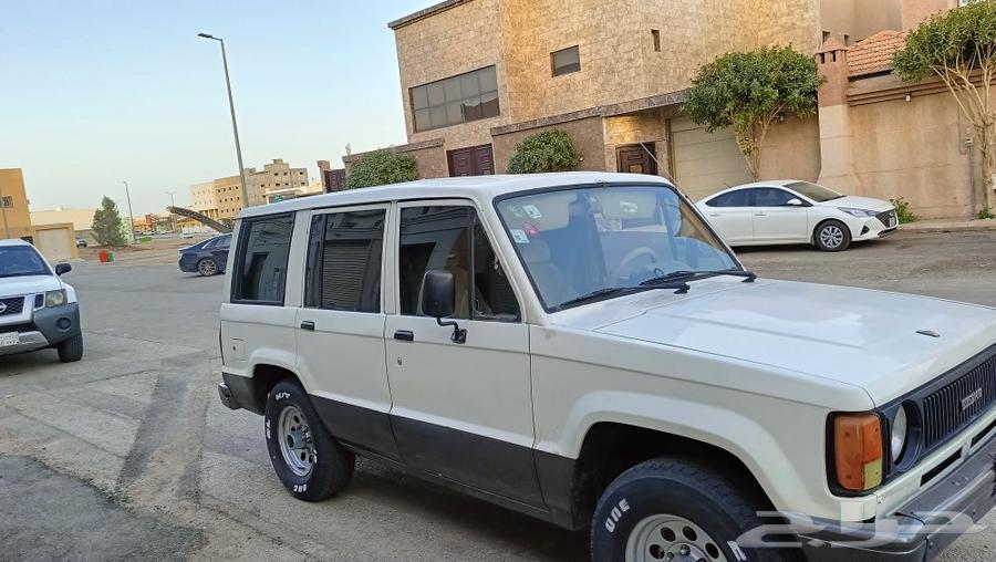 جيب سوزو 1985 الوقود بنزين 4سلندر مفحوث ومجدد63365534302850113