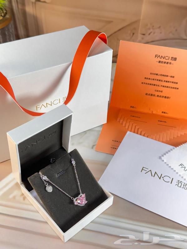 _Shine with the Elegance of FANCI Necklace_63618180828161112