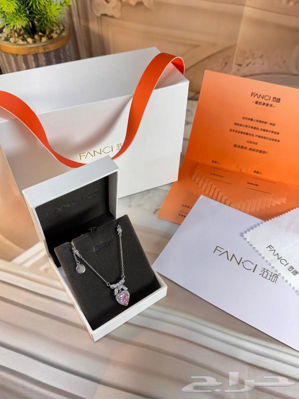 _Shine with the Elegance of FANCI Necklace_63618180828161111