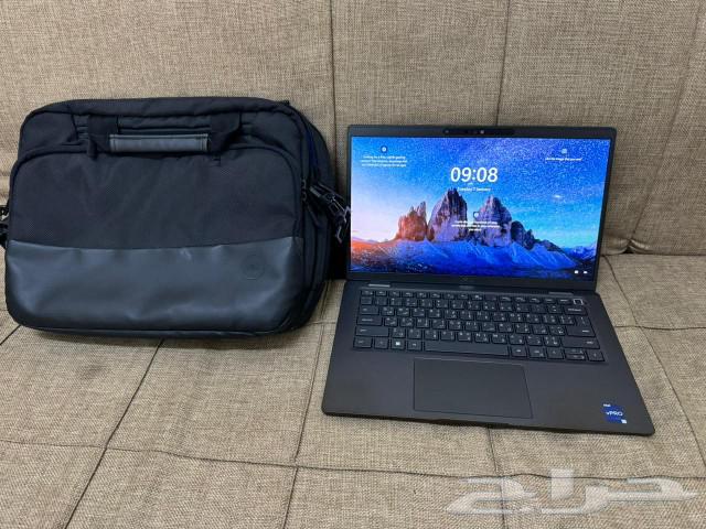 Almost new Dell Latitude laptop with Core i7 processor, carbon fiber63236343417857111
