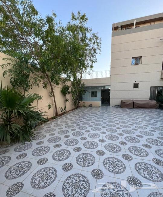 Villa for sale, cash only, area 400m², price 690 thousand.63007494382083111