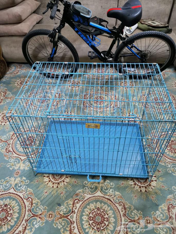 A large cage63235318660609111