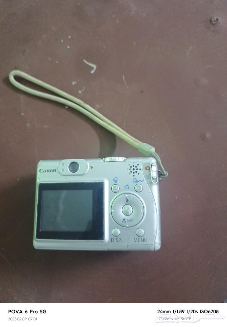 An old Canon camera for sale63234821258369111