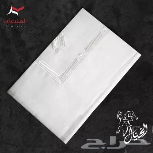 Qatari embroidered ghutra exclusively from Al-Mani'ai63161274138626112