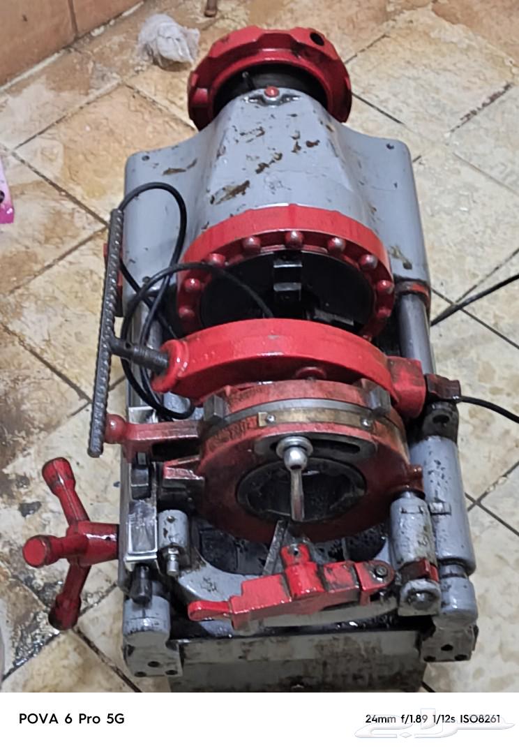 A light-duty pipe threading machine, and inspection is the best proof.63241698989826112