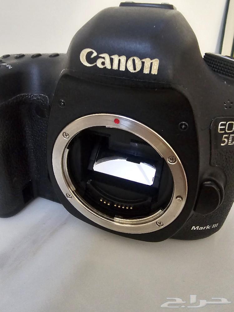 Canon 5D3 camera, full-frame, well-known for its reputation.63159456993411112
