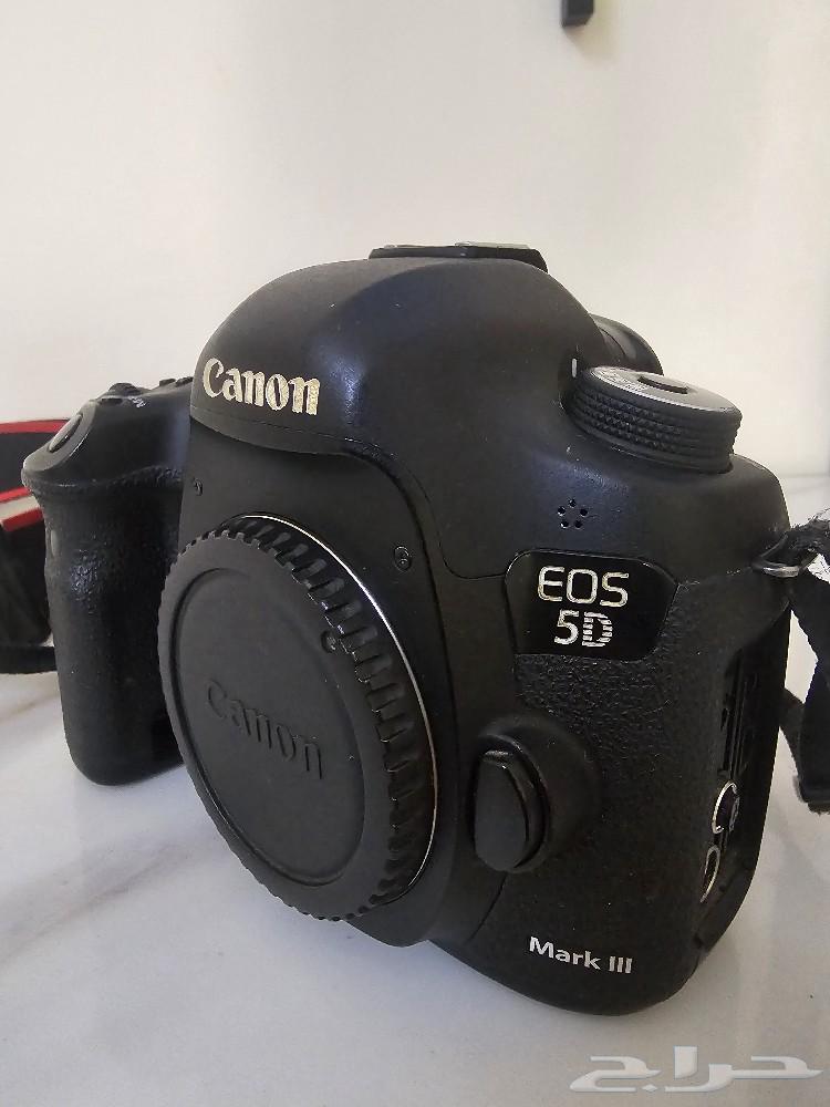 Canon 5D3 camera, full-frame, well-known for its reputation.63159456993411114