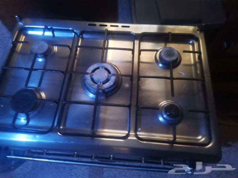 فرن مستعمل ونظيف للبيع63172421826305113