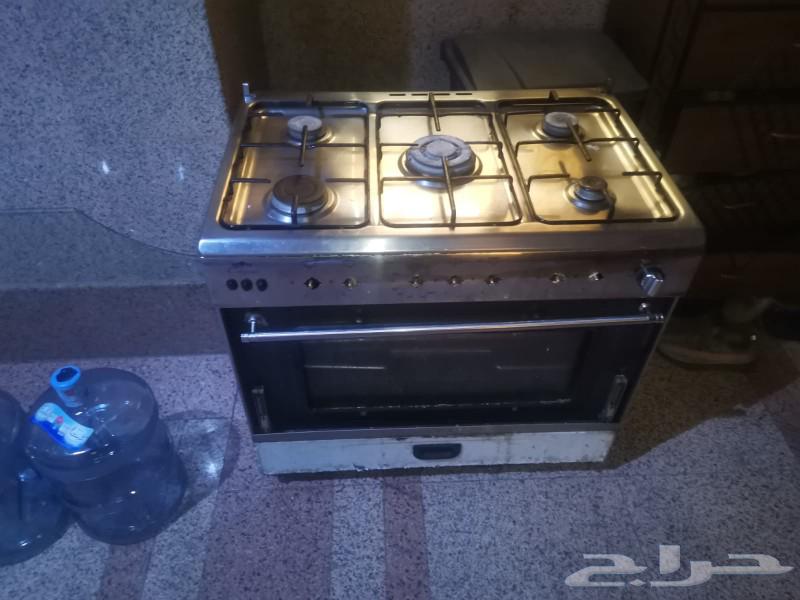 فرن مستعمل ونظيف للبيع63172421826305112