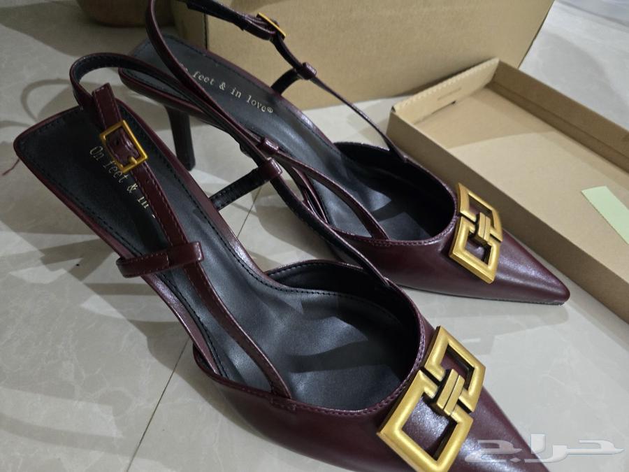 Fake brand heel63156751797250112