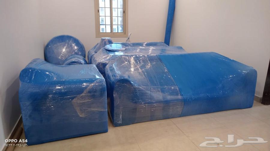 International fleet for furniture transportation63020884408705113