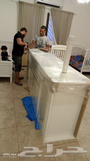 International fleet for furniture transportation63020884408705112