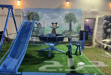 Welcome to Marjeh, your neighborhood has a full set of chairs, including a rocking chair.63158084412418111
