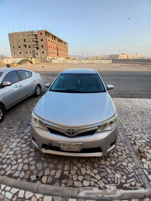Toyota Camry 2015 model, newly inspected, the car is clean and has no scratches from the front63009608061441113