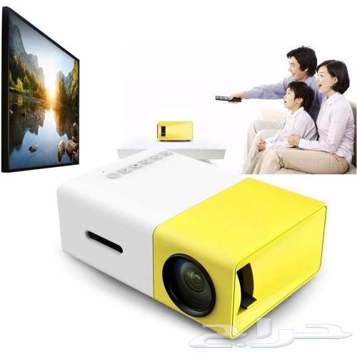 A small portable projector with clear, high-resolution image for entertainment and education63158104481153112