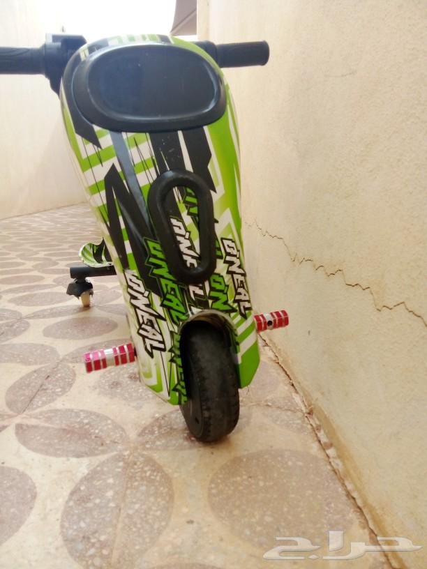 Hello and peace be upon you, and God's mercy and blessings, in a clean scooter with two keys63153445250179114