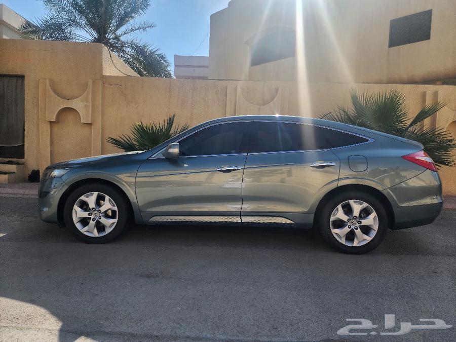 Honda Accord (Cross Tour) 2012 price reached 33,00063221380758018112