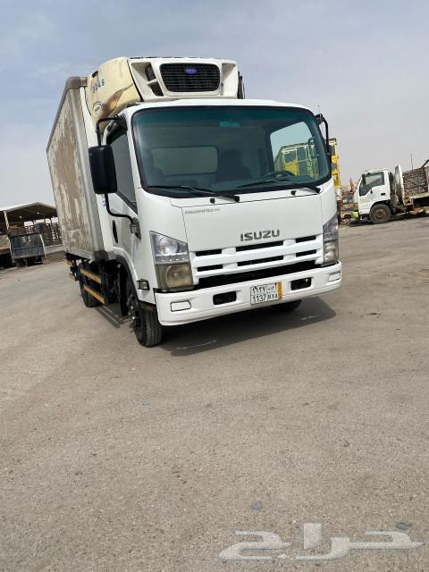 Isuzu refrigerated freezer truck model 201663220354334849112