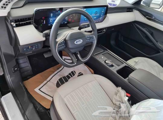 Ford Taurus Trend 2025 with installments starting from 195063221369607939114