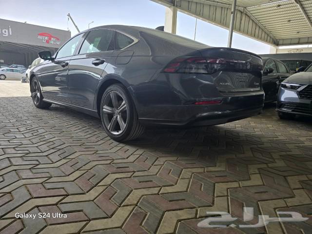 Honda Accord EX half-full 2025 model at the lowest price63220874050306111