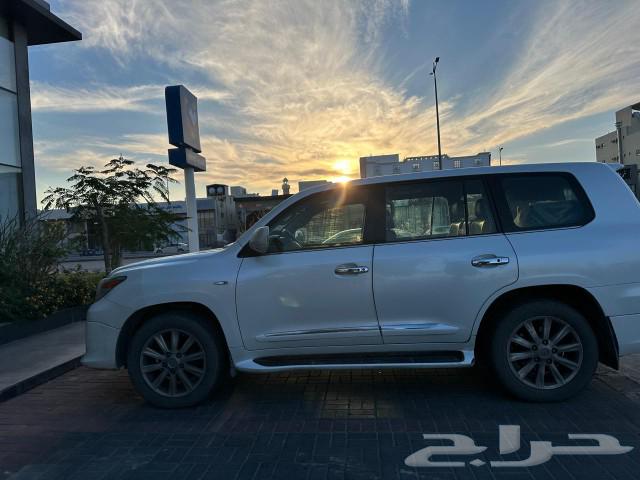 Jeep Lexus 2011 DD, fully loaded, clean63220876979201111