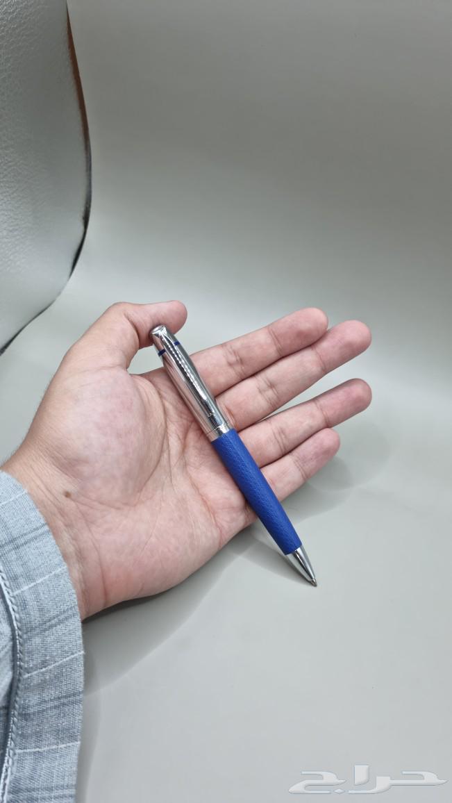 A set of ink pens63149334784897112
