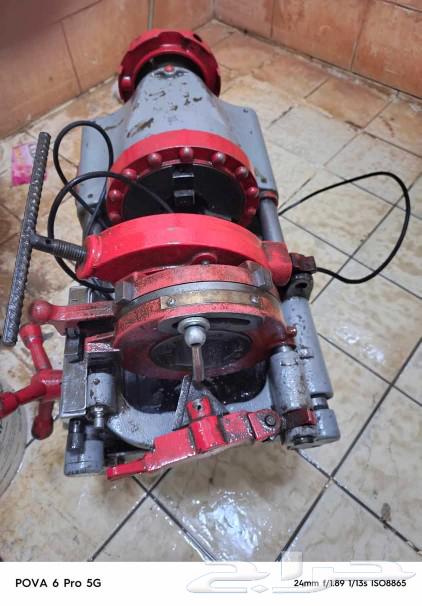 A light-duty pipe threading machine, inspection is the best proof.63217837287681113