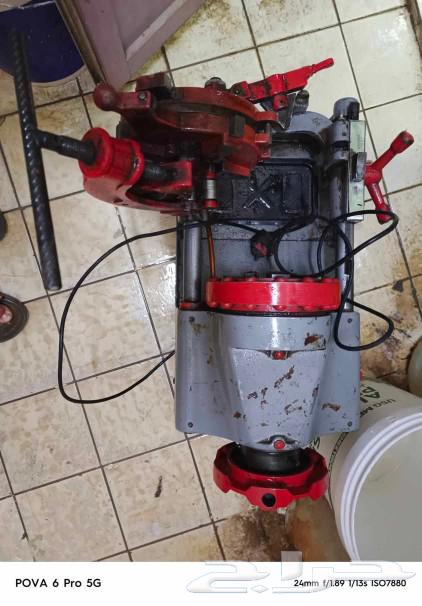 A light-duty pipe threading machine, inspection is the best proof.63217837287681112