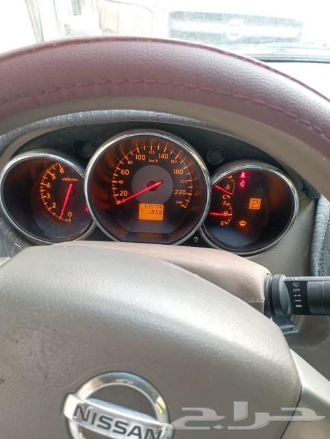 نيسان 200863218359633794112