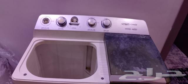 A regular washing machine for sale, with two tubs63147431098627112