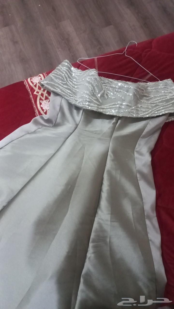 A formal dress I wore or a 4XL size outfit63498299447810111