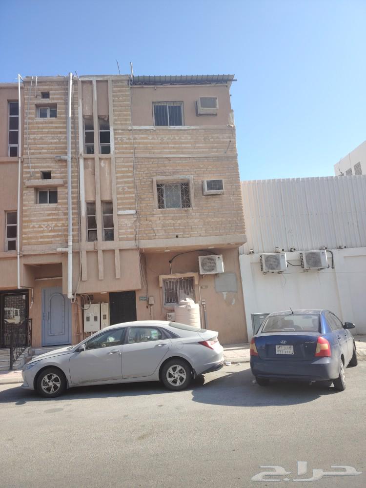 فرصة للإستثمارللبيع نص بالخبر حي الثقبه المساحه 162متر63009820889859111
