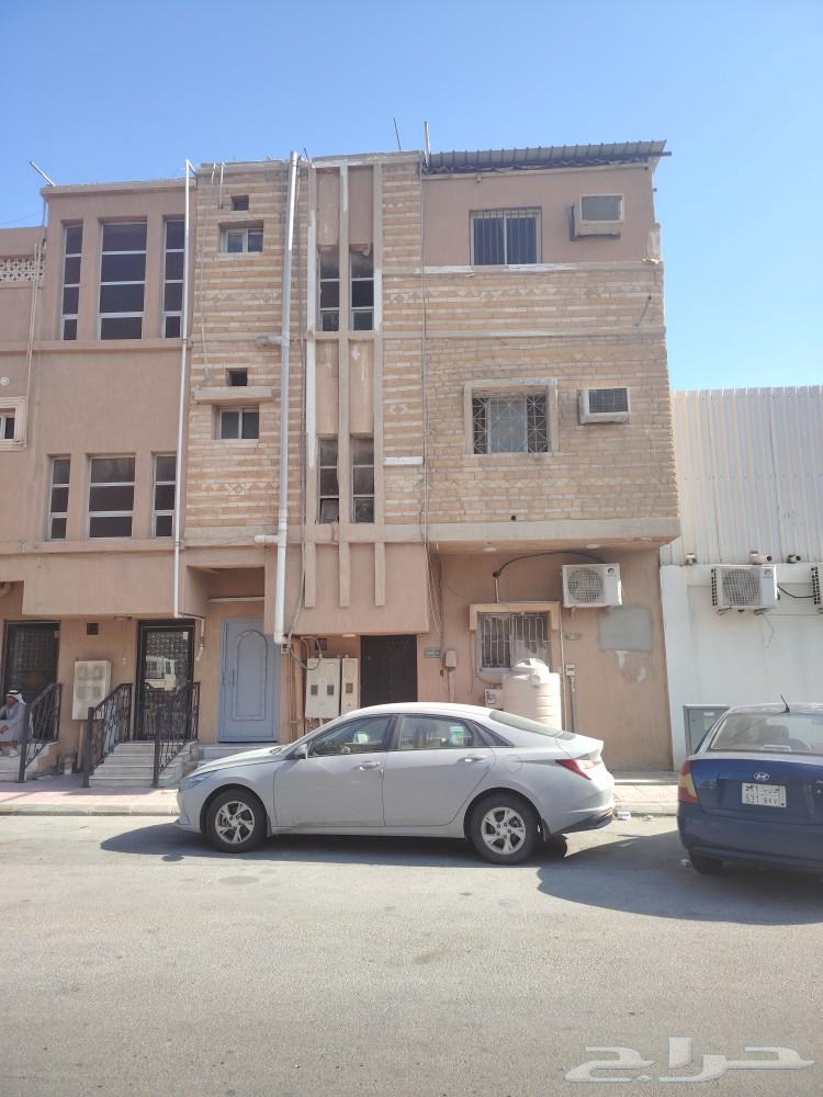 فرصة للإستثمارللبيع نص بالخبر حي الثقبه المساحه 162متر63009820889859119