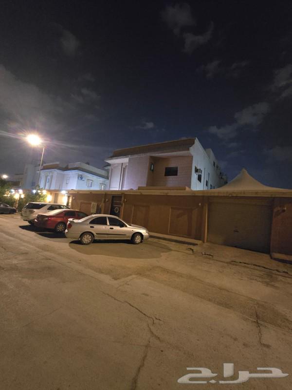 Villa with 2 floors and 3 apartments, 460 square meters, 15 years old, in Al-Nahda district, for sale630098216647701118