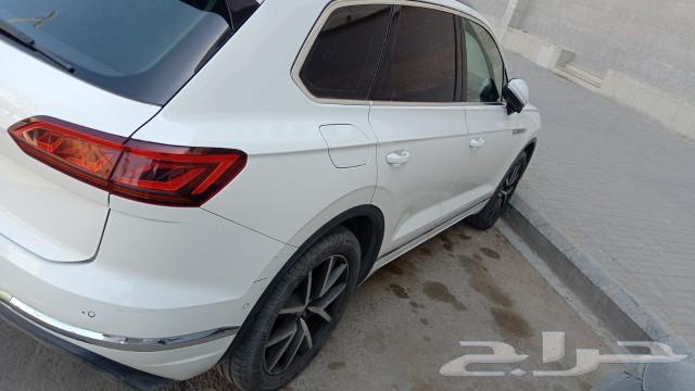 A car for sale, Touareg model 202063211452435586114