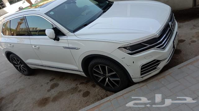 A car for sale, Touareg model 202063211452435586113