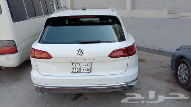 A car for sale, Touareg model 202063211452435586111