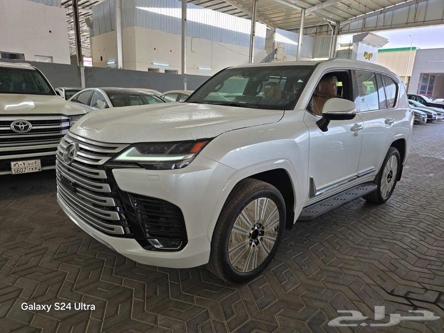 Lexus LX 600 BB Premium 2025 model at the lowest price63206908130945112