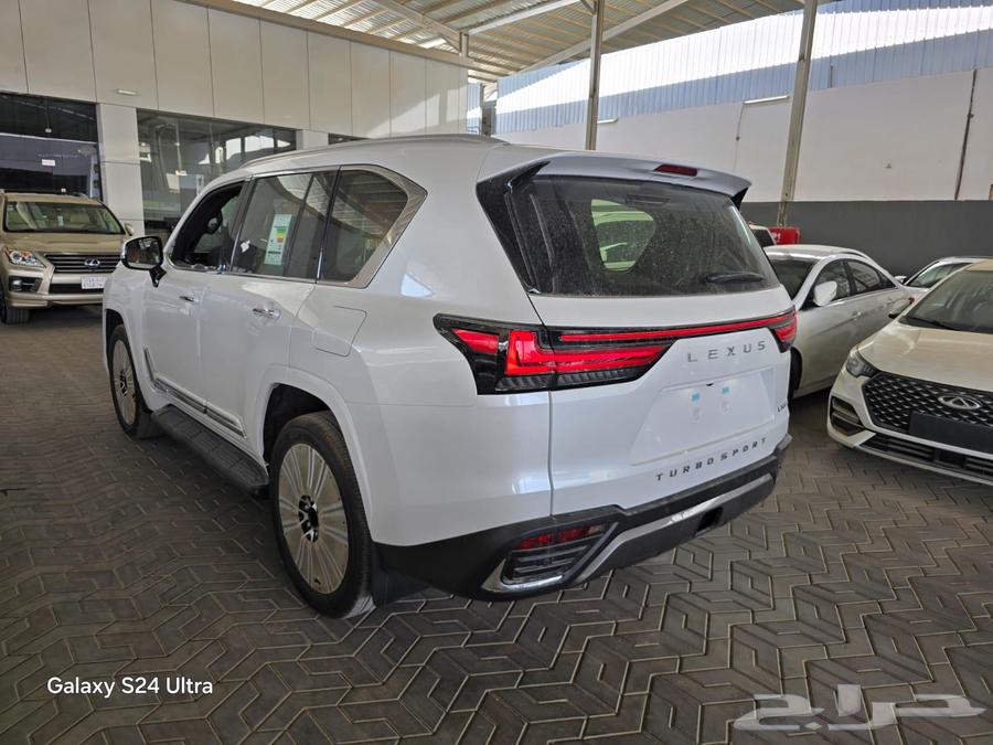 Lexus LX 600 BB Premium 2025 model at the lowest price63206908130945114