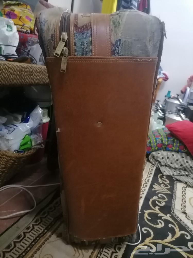 An old bag63141873789314114
