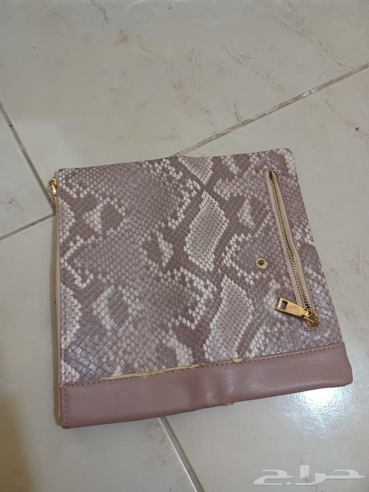 محفظة نسائية63142814566530112