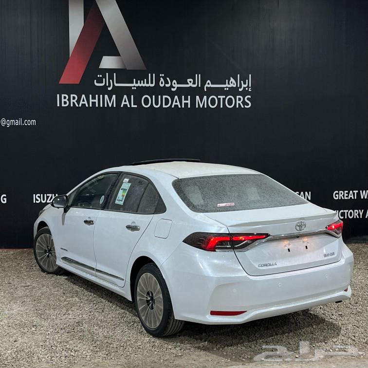 Toyota Corolla with upgraded sunroof 202563206921166849113