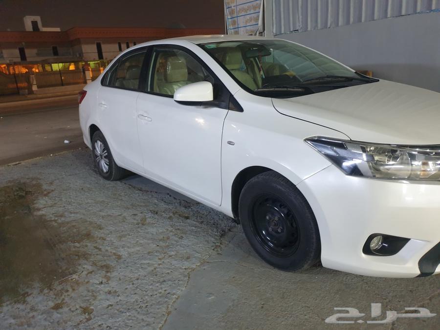2016 Yaris car, driven 10,700 km, price 30, very clean car, well-maintained.63205395357954112