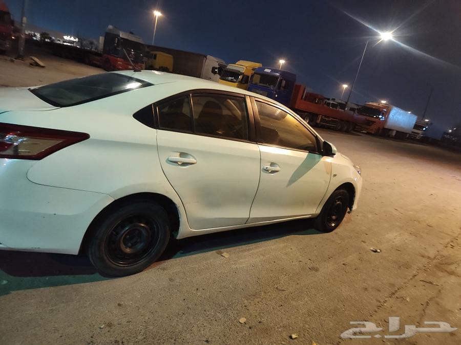Toyota Yaris 201563205394951810111