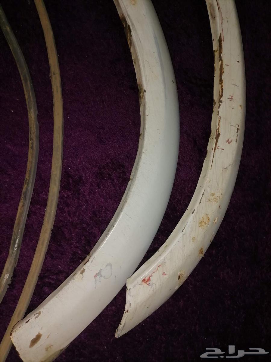 Front outer right and left flaps with their brackets, not without grease.63204904284673114