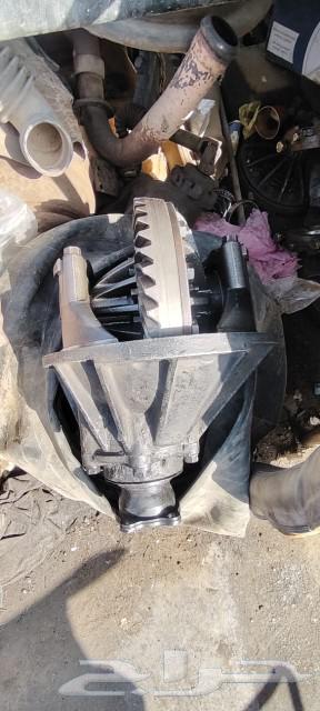 Al-Hamdaniya dismantling for selling crowns of Dina trucks, Mitsubishi, Isuzu, Hyundai.63205414528513113